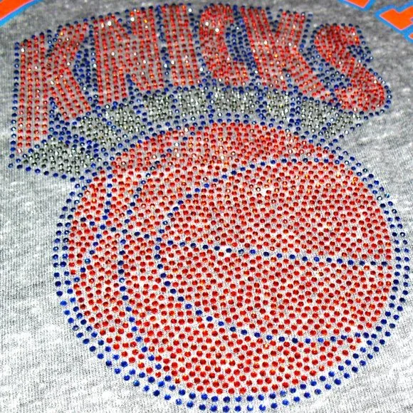 New York Knicks Womens Rhinestone Bedazzled Logo V Neck T Shirt sz Large… - Picture 2 of 4